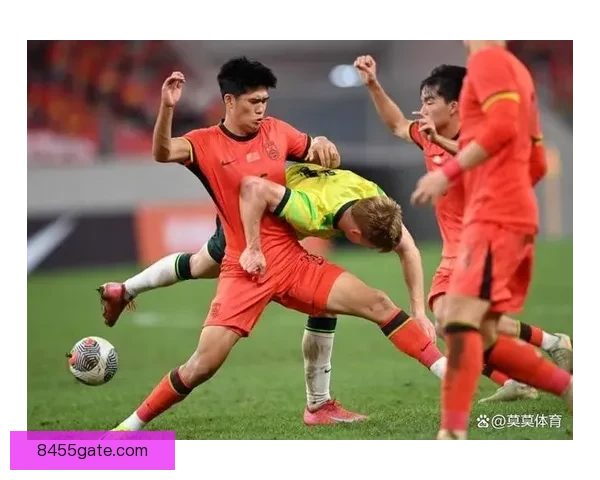 以泪目国足20岁1米88新星爆发带刀后卫绝杀进球跳舞庆祝燃全场